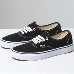 Black Vans Sneakers Low Top